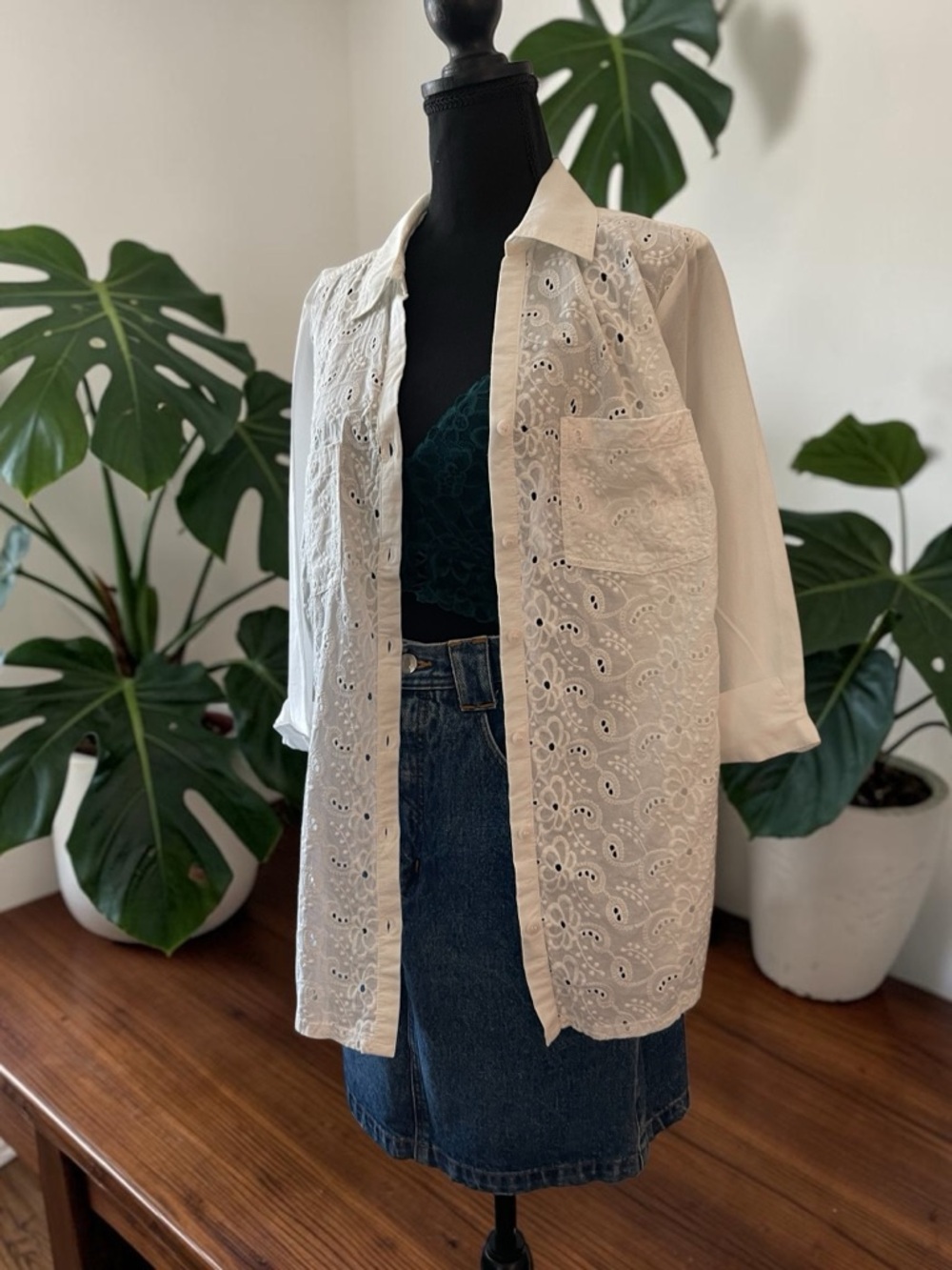 Croft & Barrow White Eyelet Button Up Shirt Women’s Large 100% Cotton - Picture 2 of 10